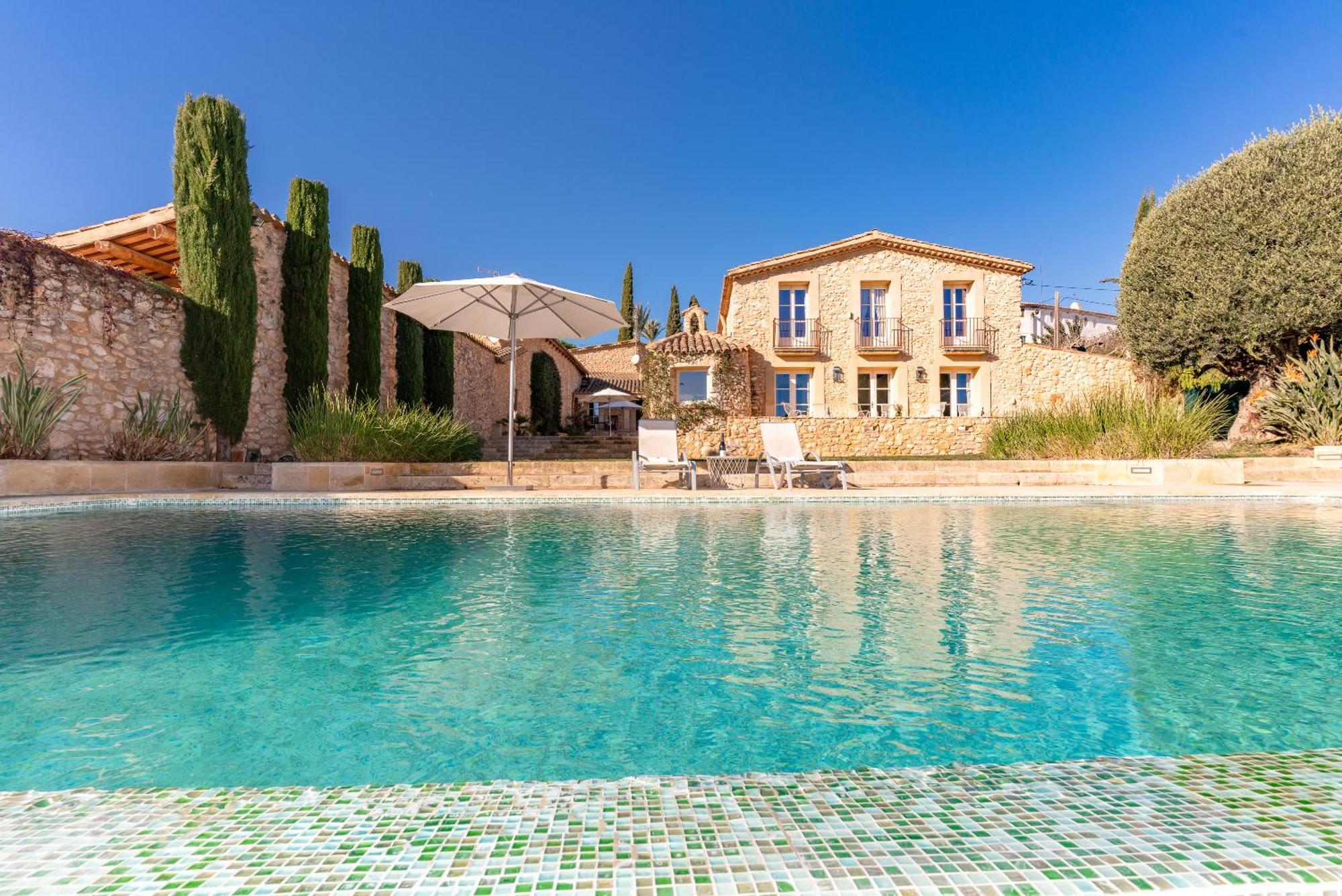 Casa De Piedra Ubicada En El Exclusivo Wine Village De Viladellops, Te Ofrece Una Experiencia Unica, Donde El Lujo Y La Tradicion Se Fusionan En Un Entorno Natural Privilegiado Bagian luar foto